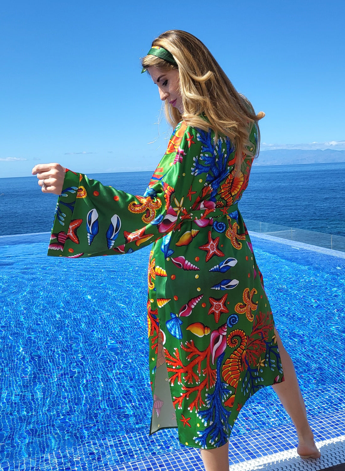 Oranžinio jūrų arkliuko kimono – moteriškas drabužis