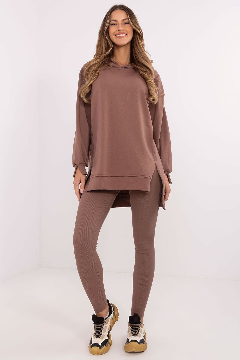 Komplektas factory price rusvas – moteriškas drabužis