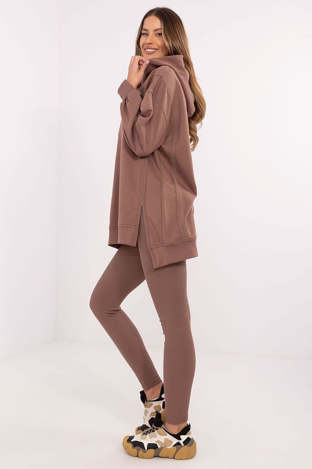 Komplektas factory price rusvas – moteriškas drabužis