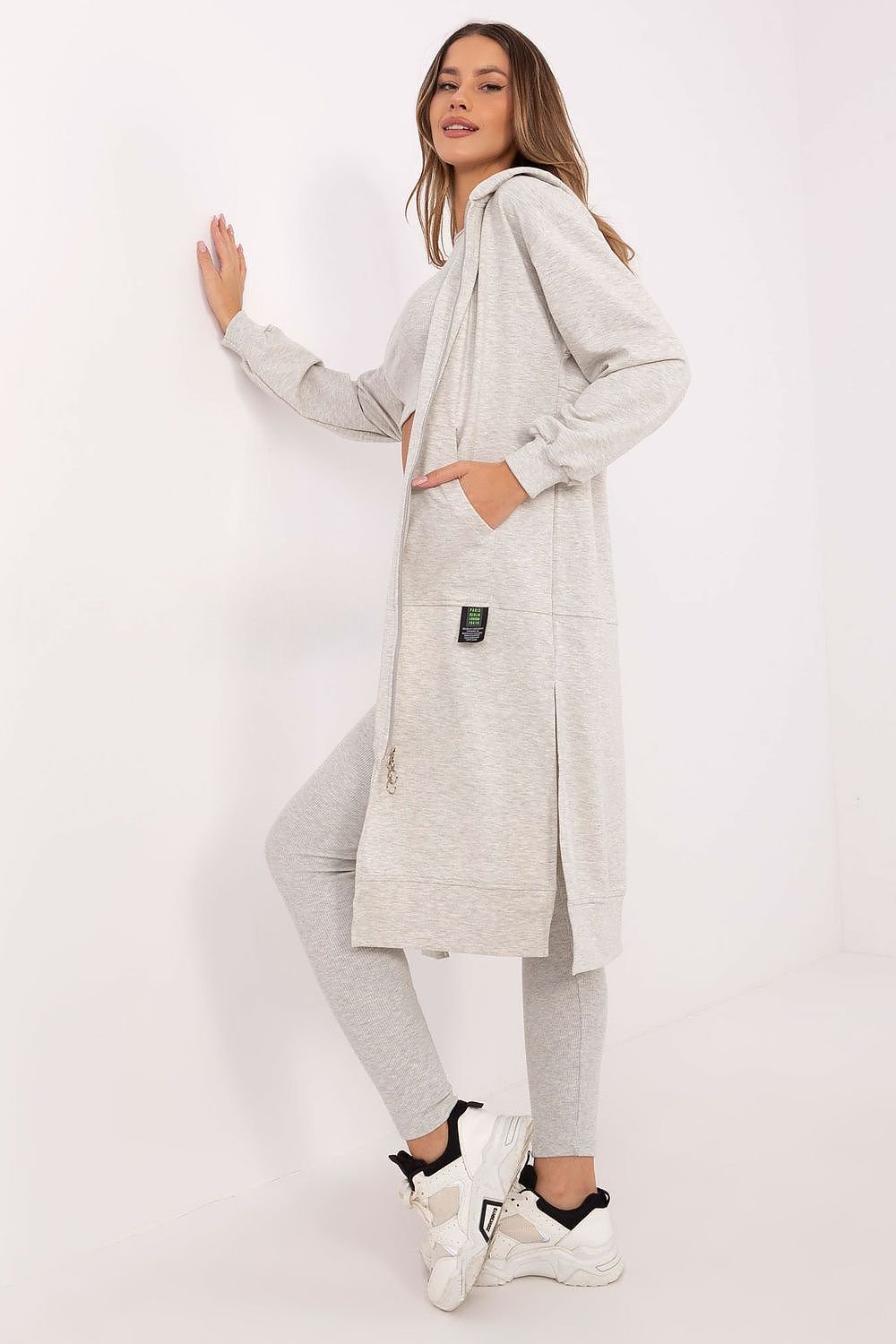 Komplektas factory price pilkas – moteriškas drabužis