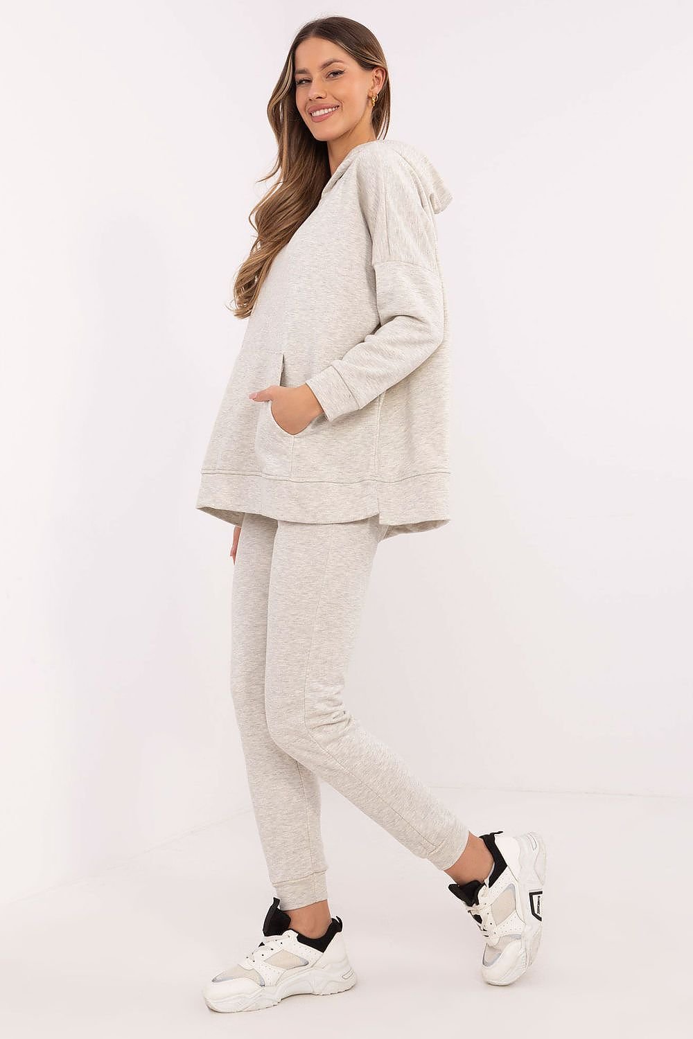 Kostiumas factory price pilkas – moteriškas drabužis