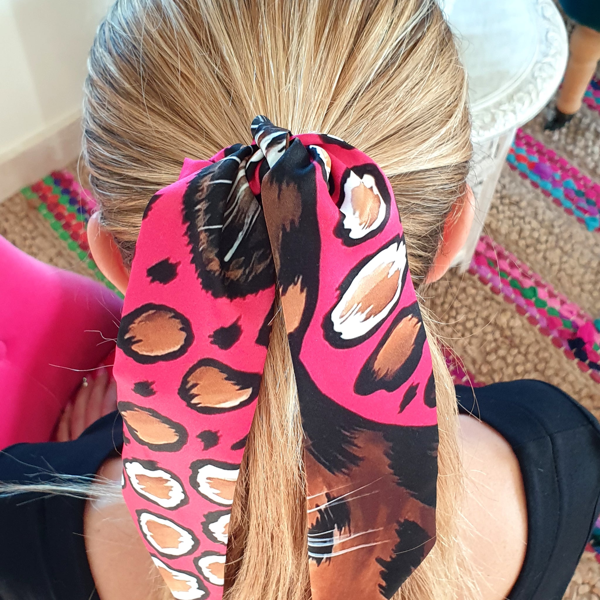Candy leopard raištis plaukams – moteriškas drabužis