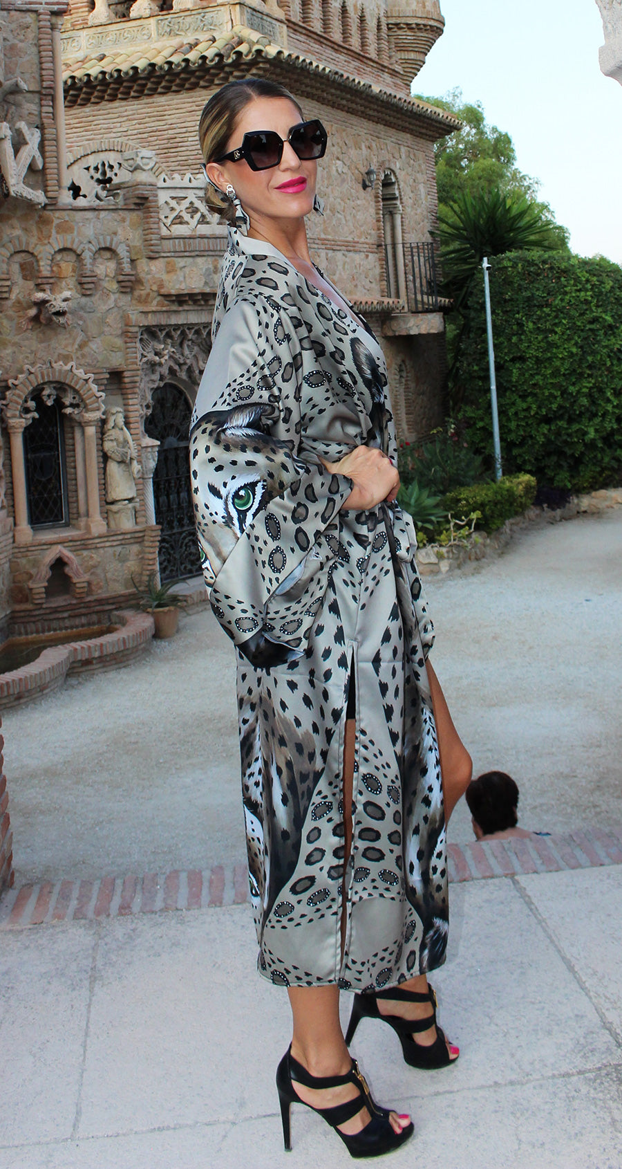 Leopardo kimono – moteriškas drabužis