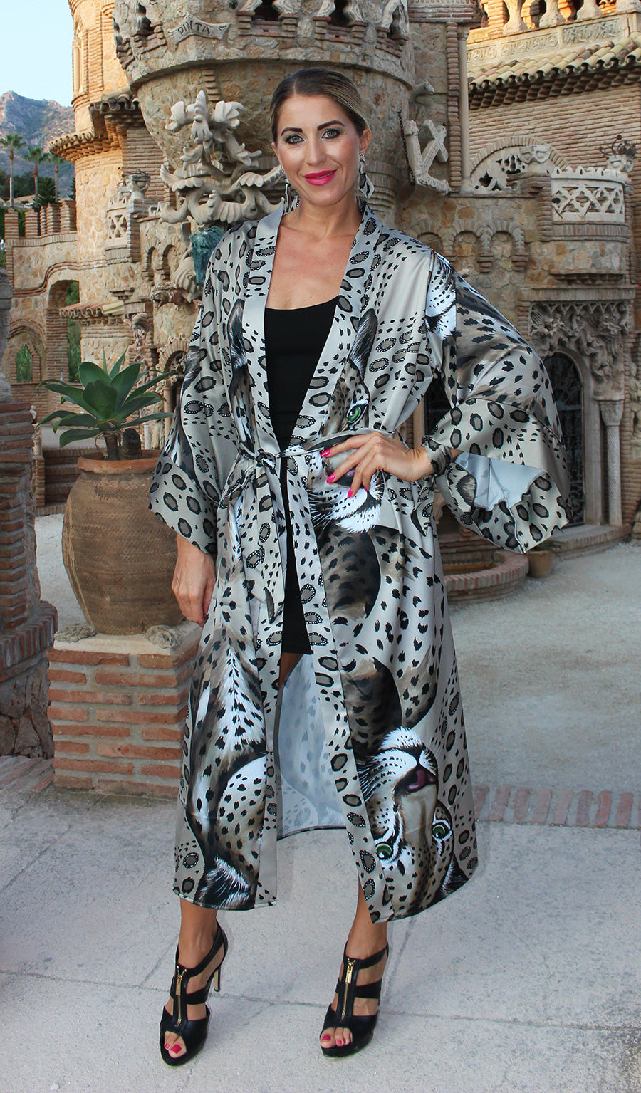Leopardo kimono – moteriškas drabužis
