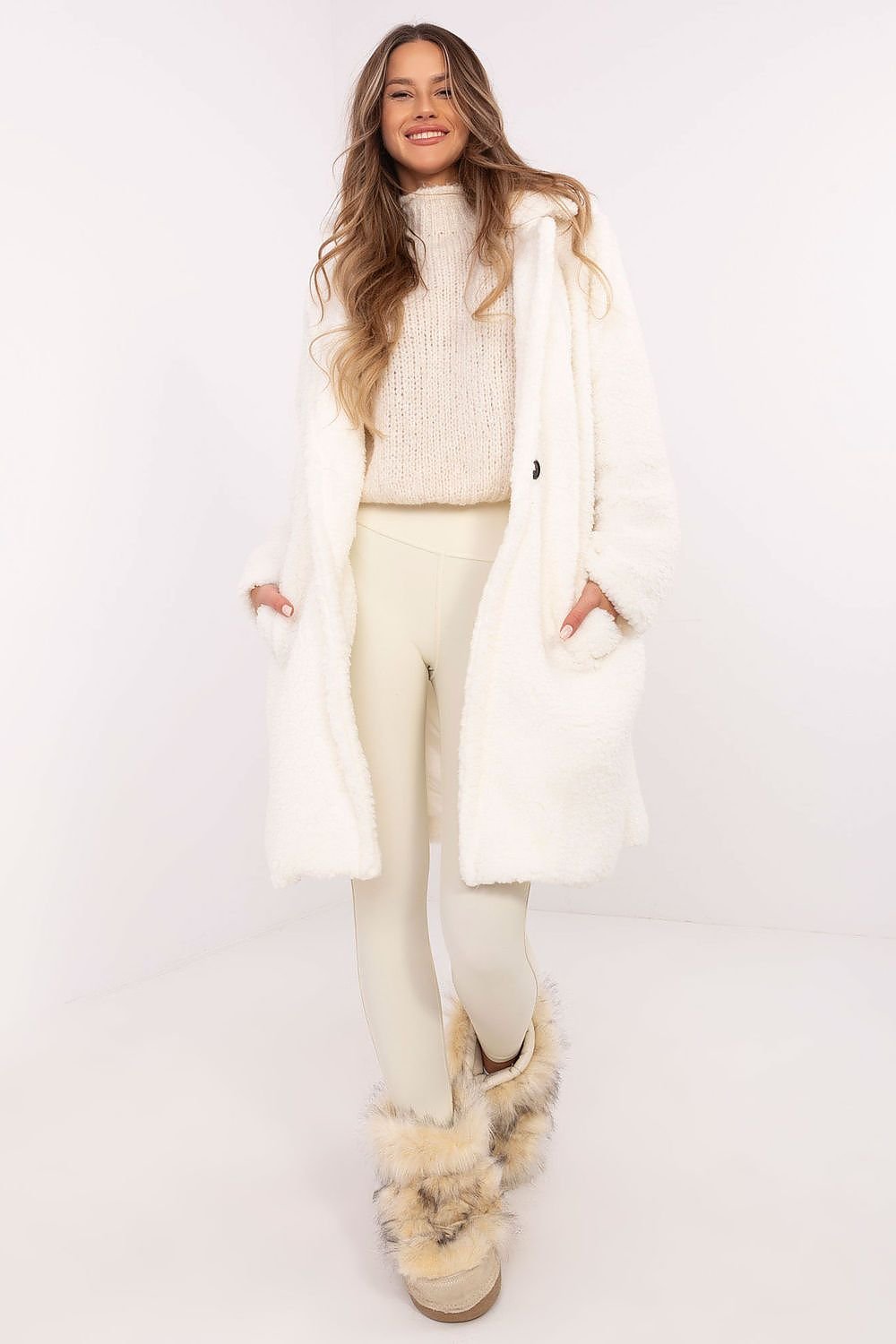 Ilgos tamprės nm baltos – moteriškas drabužis