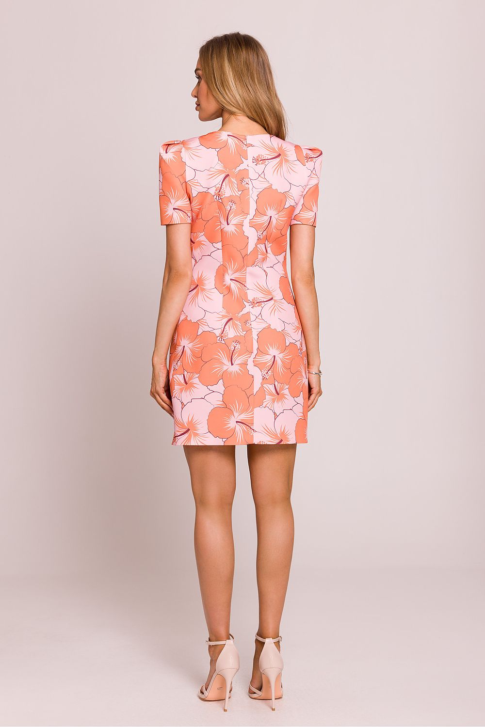 Daydress Moe.